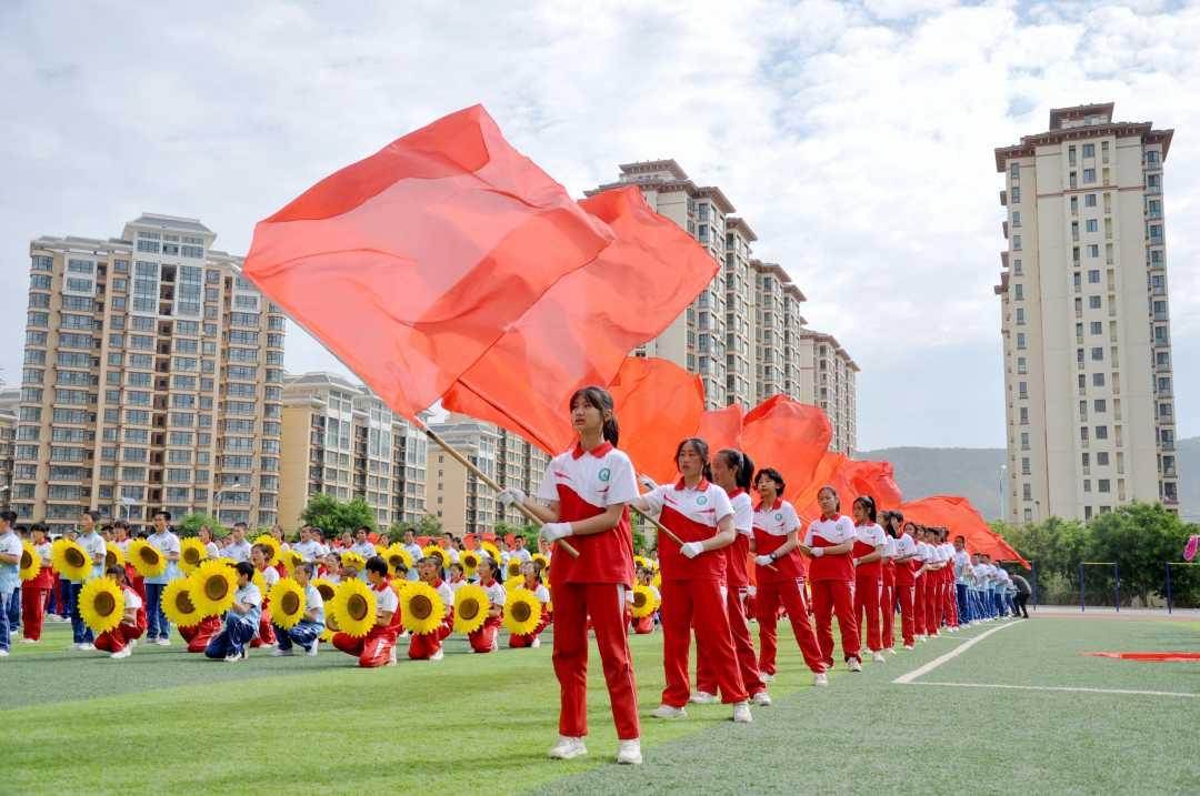 世体：罗梅乌无意冬窗离开巴萨，他对于转会传闻并不知情